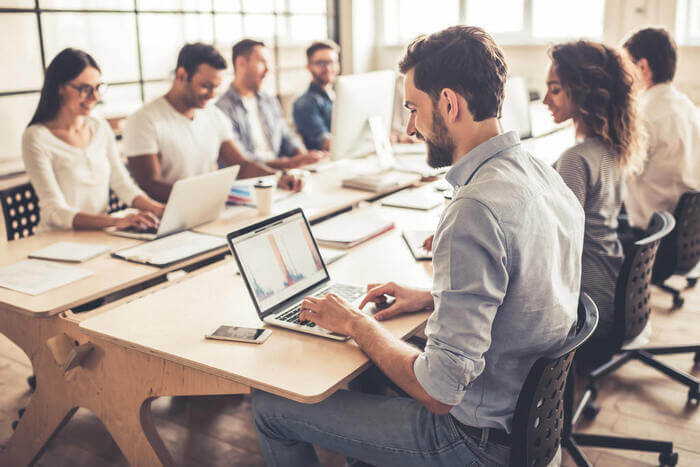 Como a análise estratégica se encaixa no plano de negócios