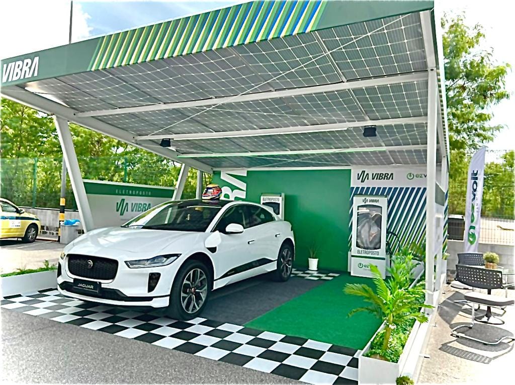 Easy Volt lança franquia de eletroposto no Brasil